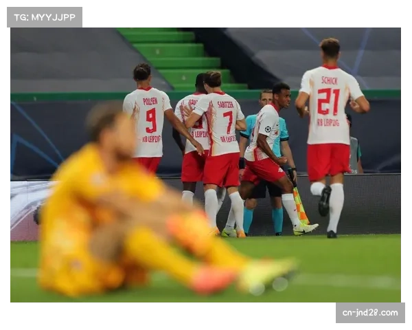 巴黎卫冕之路遭遇挑战 半程冠军归属悬念持续升温